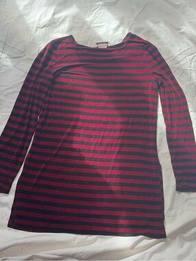Women's Long-Sleeve Stripe Tee in Black and Red